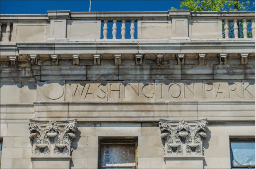 Detail on upper elevation on Cottage Grove façade of the Washington Park National Bank © Eric Allix Rogers OVERVIEW