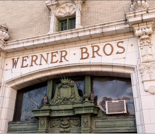 Werner Brothers Storage Building, a 2023 Chicago 7 Most Endangered
